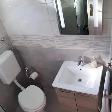 Zrinec Apartment Vir Exterior photo