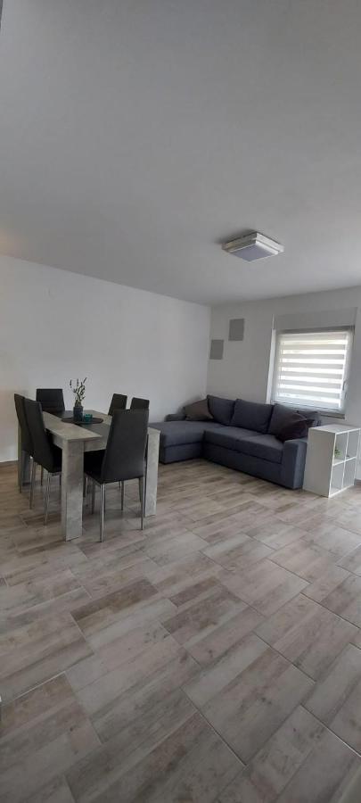 Zrinec Apartment *